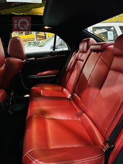 کرایسلەر 300